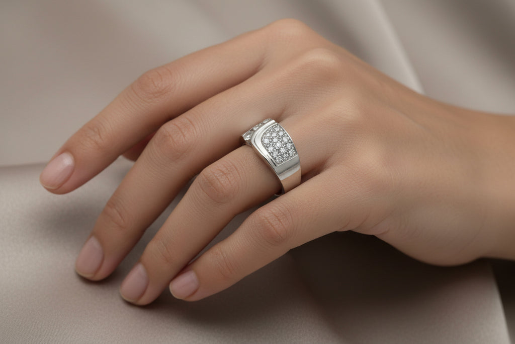 DIAMOND RING