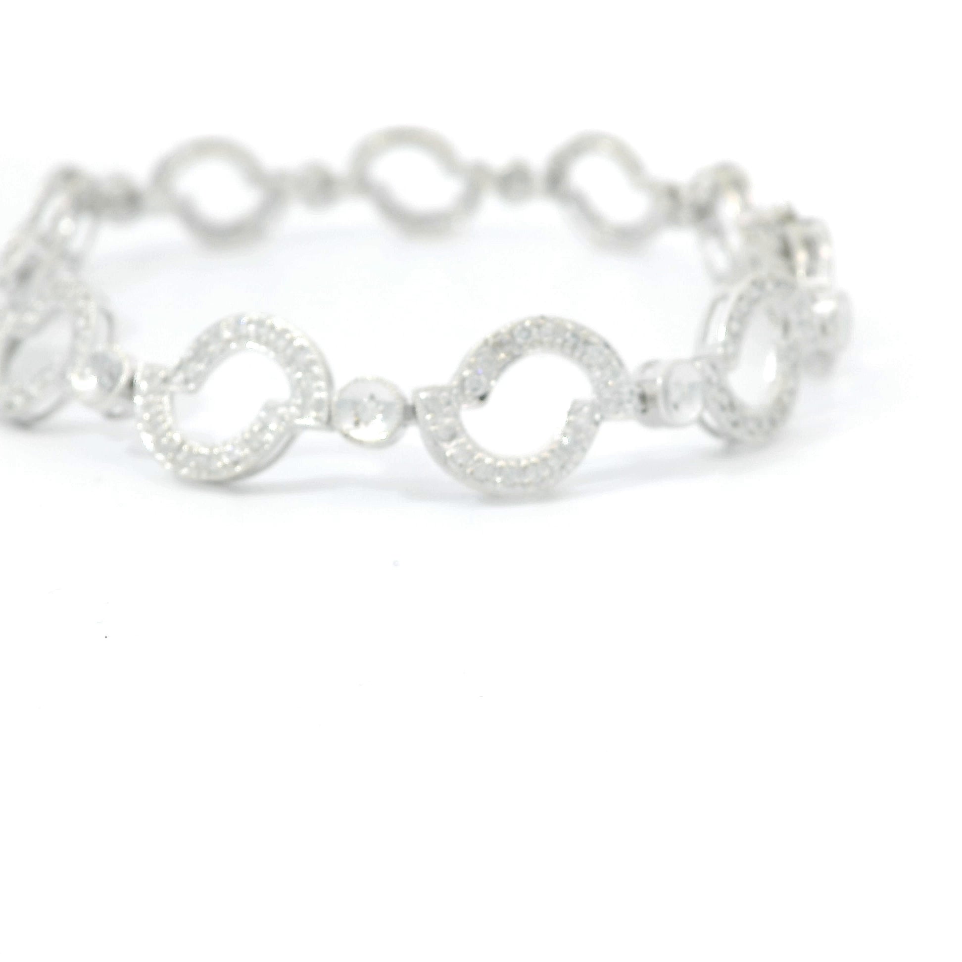 Elegant White Gold  Diamond Chain Bracelet