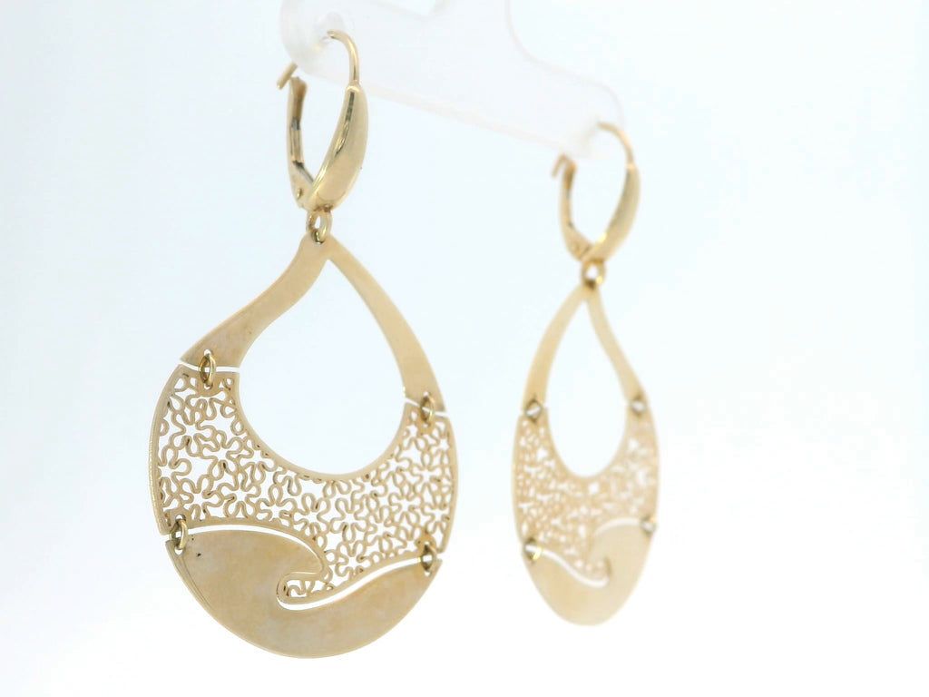 Elegant Gold Filigree Earrings