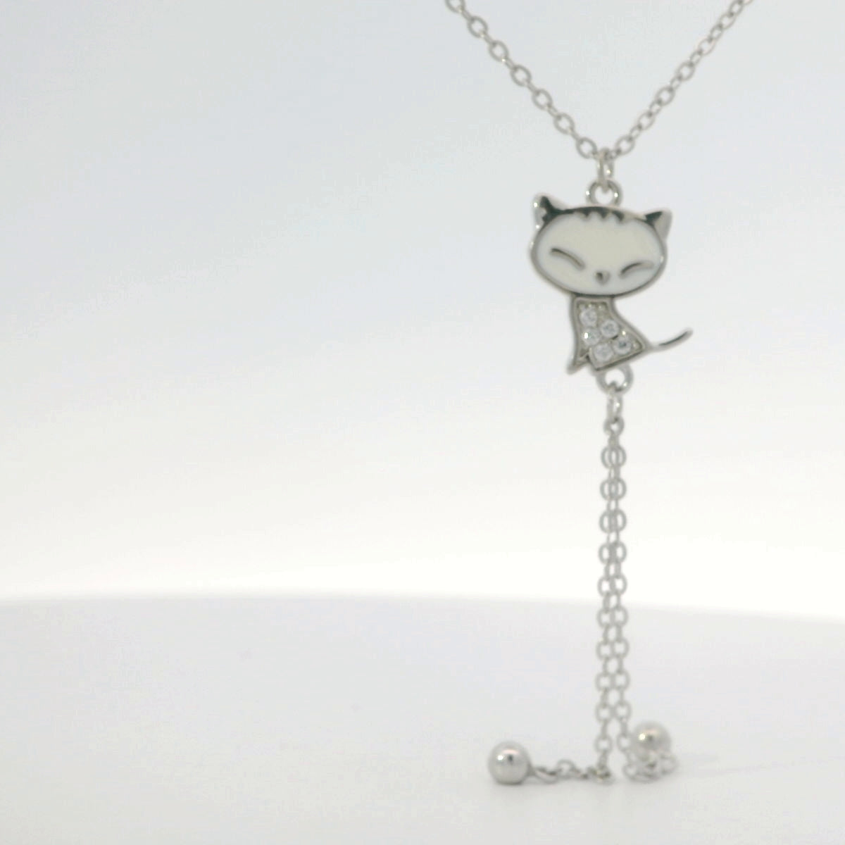 Charming Cat Pendant Necklace