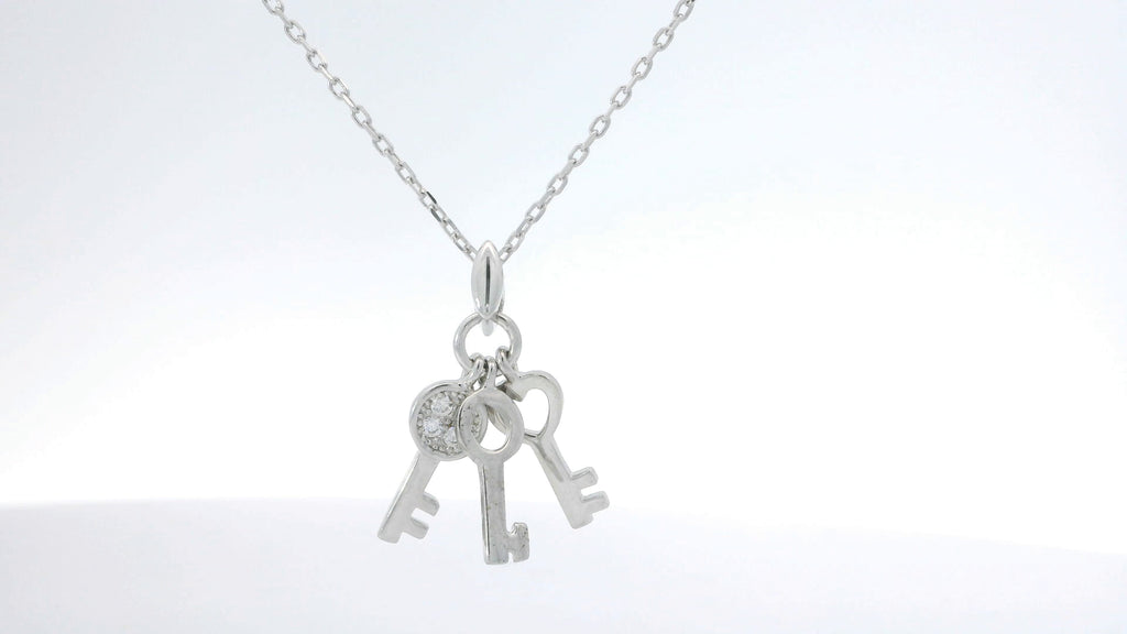 Elegant Key Pendant Necklace