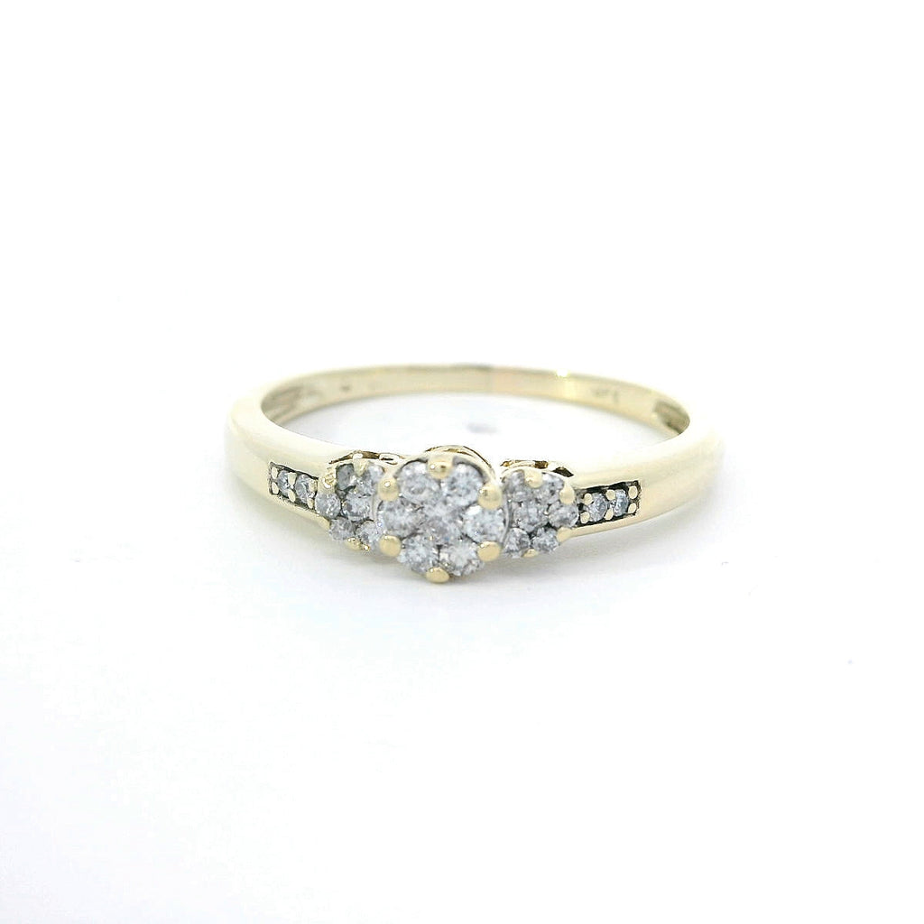 Elegant Diamond Ring