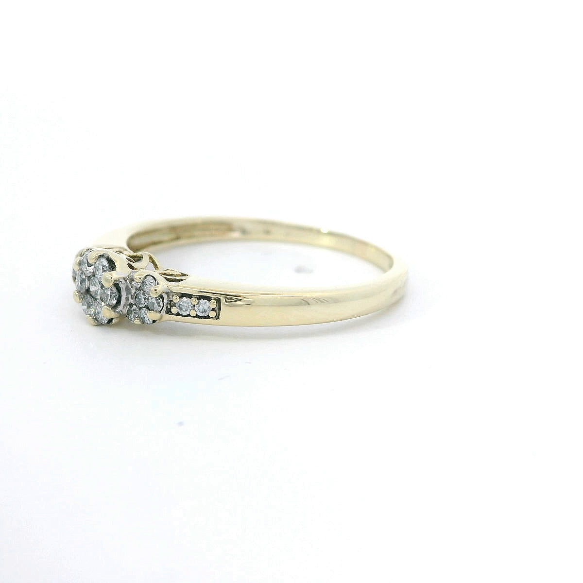 Elegant Diamond Ring