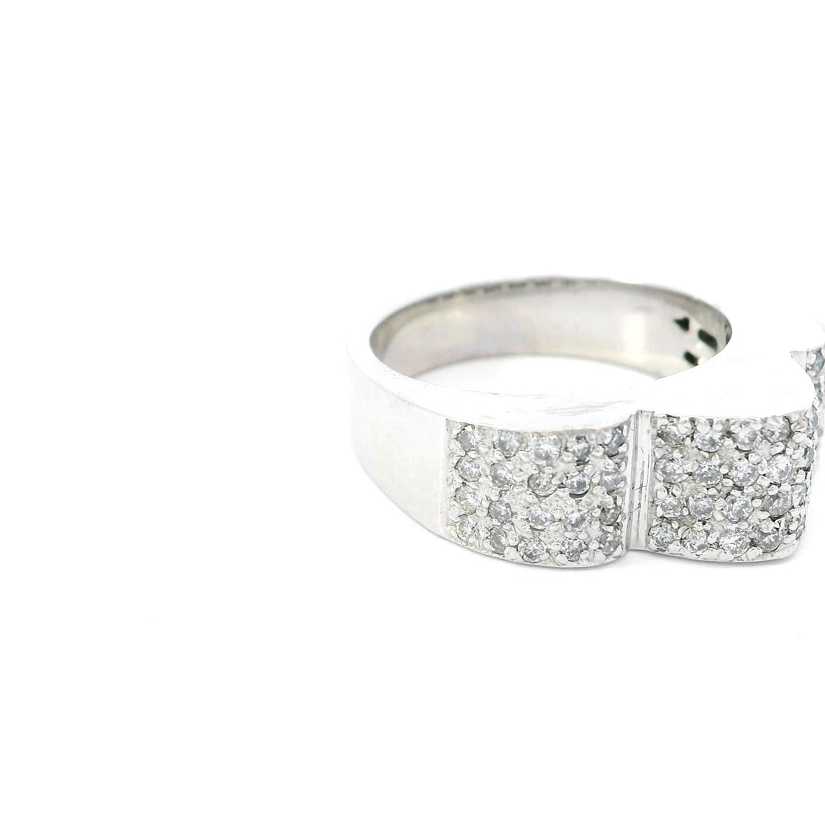 Elegant Diamond-Studded Ring
