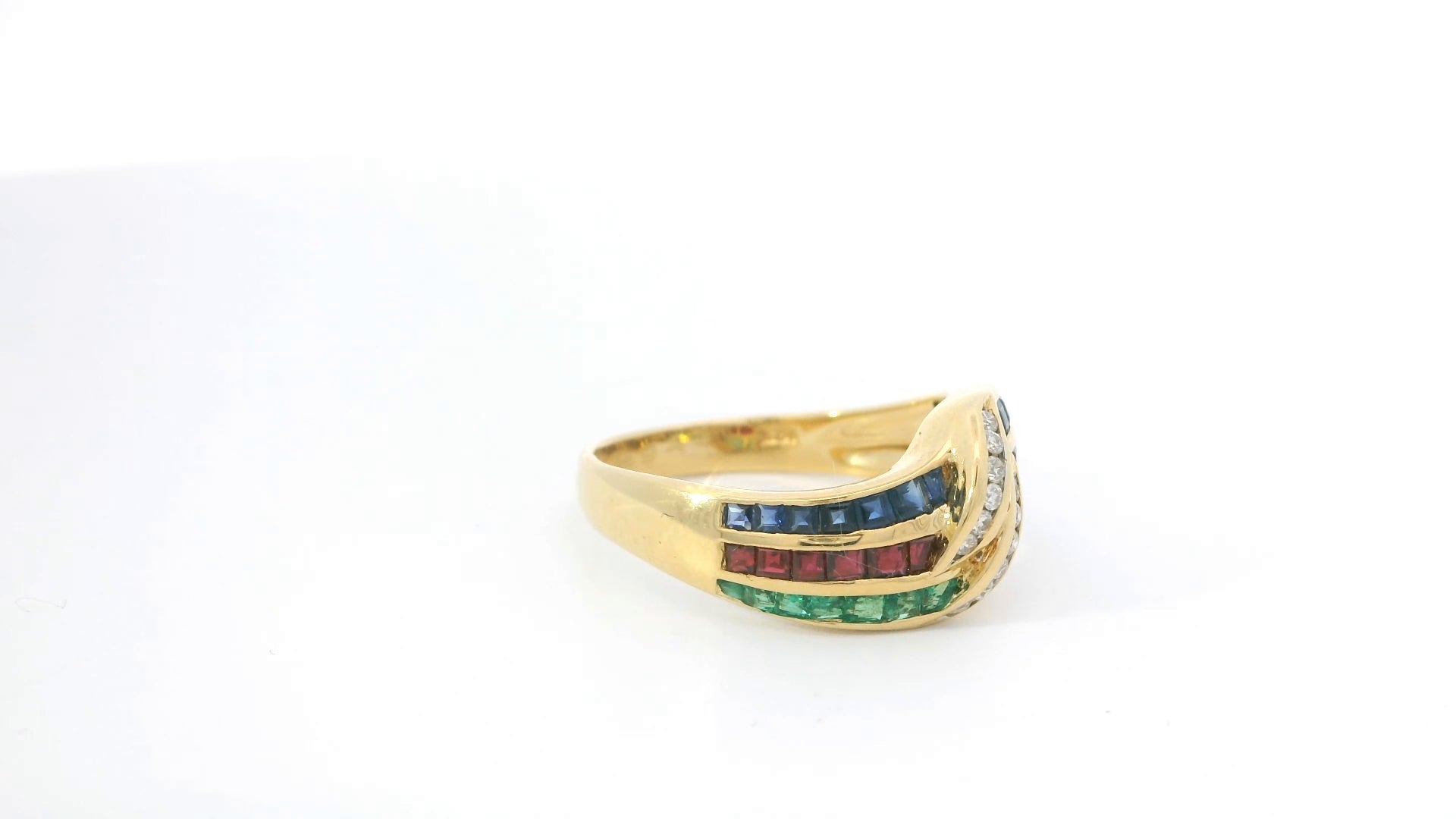 18K Yellow Gold Multi stone Ring with Square Cut Diamond and Royal Blue Sapphire