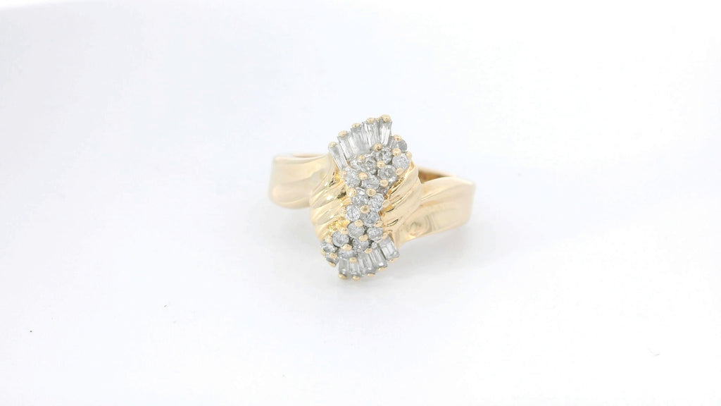 Yellow Gold Multi-Diamond Ring with Brilliant Round Cut Diamonds
