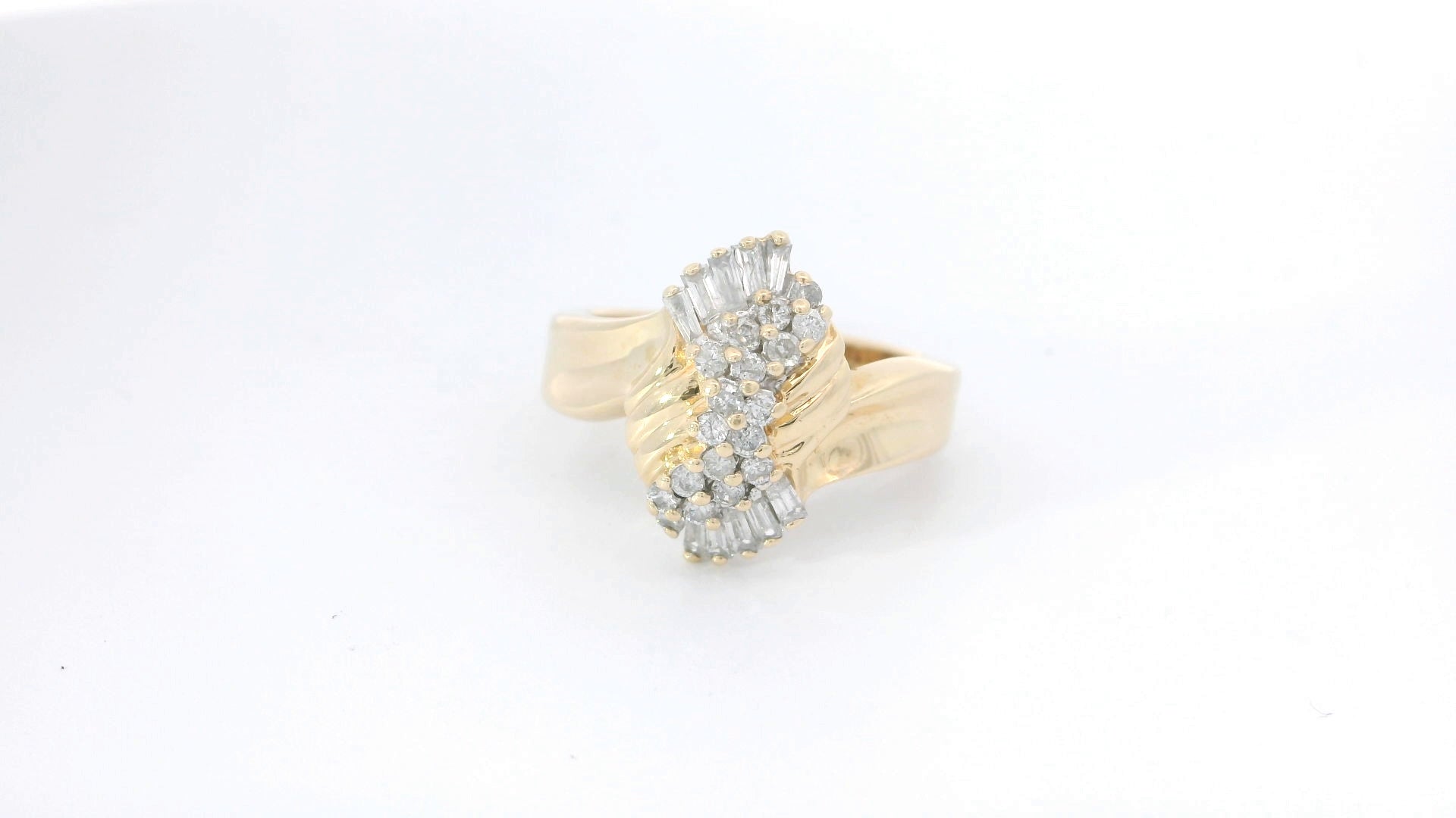 Yellow Gold Multi-Diamond Ring with Brilliant Round Cut Diamonds