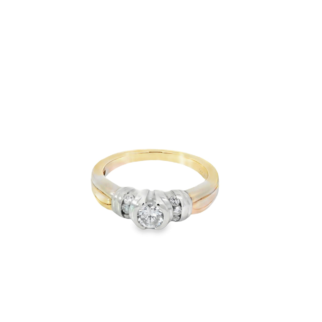 Yellow Gold Multistone Ring with Round Brilliant Diamond