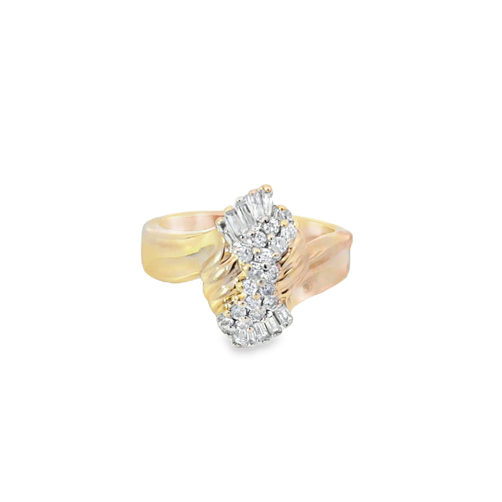 Yellow Gold Multistone Ring with Round Brilliant Diamonds