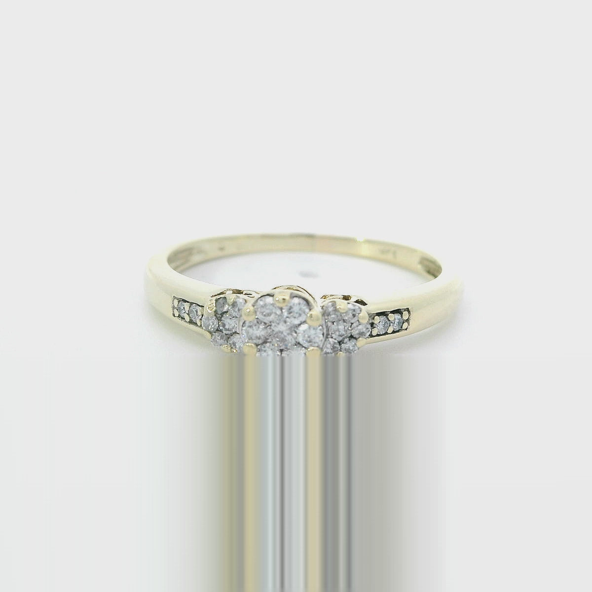 Elegant Diamond Ring