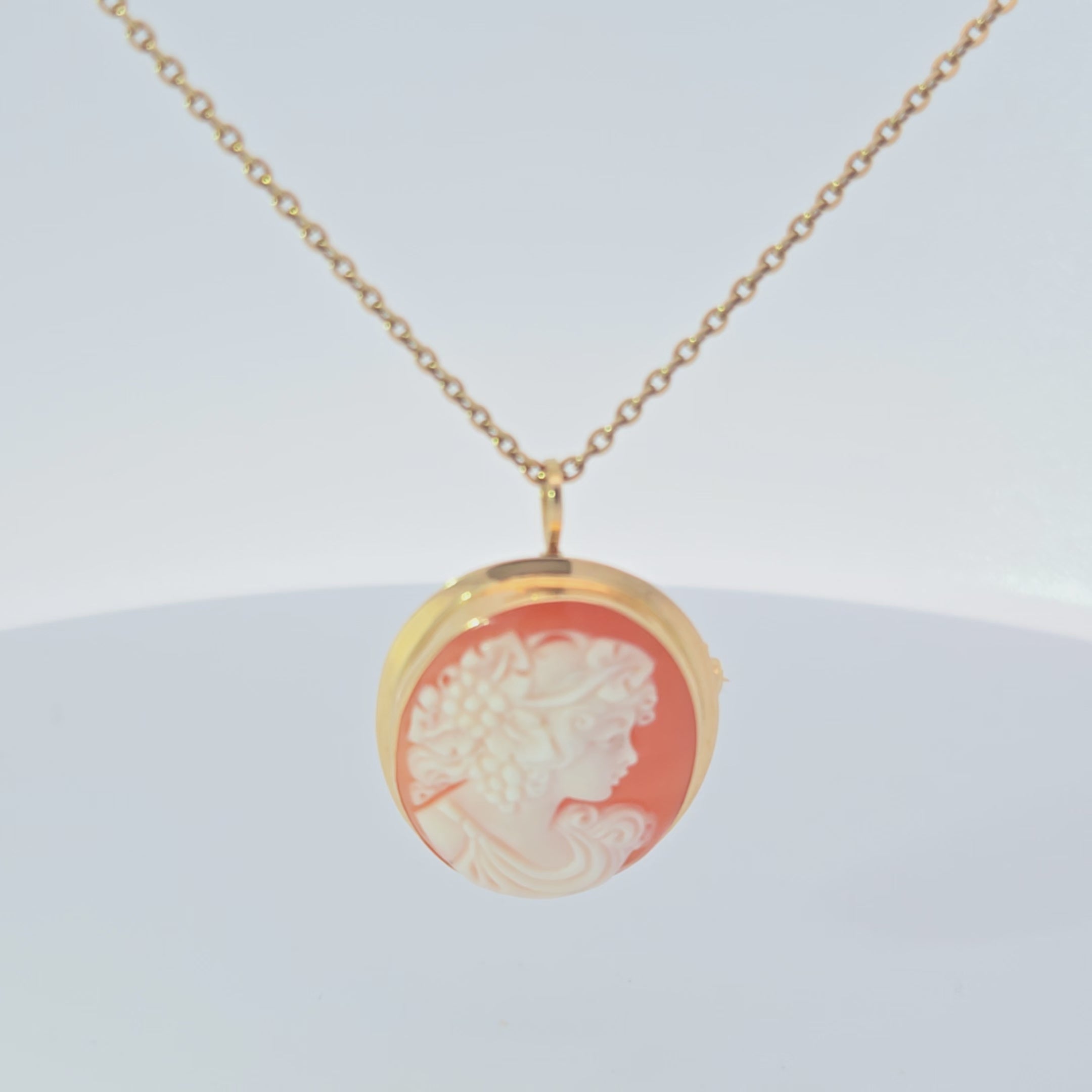 cameo pendant /chain