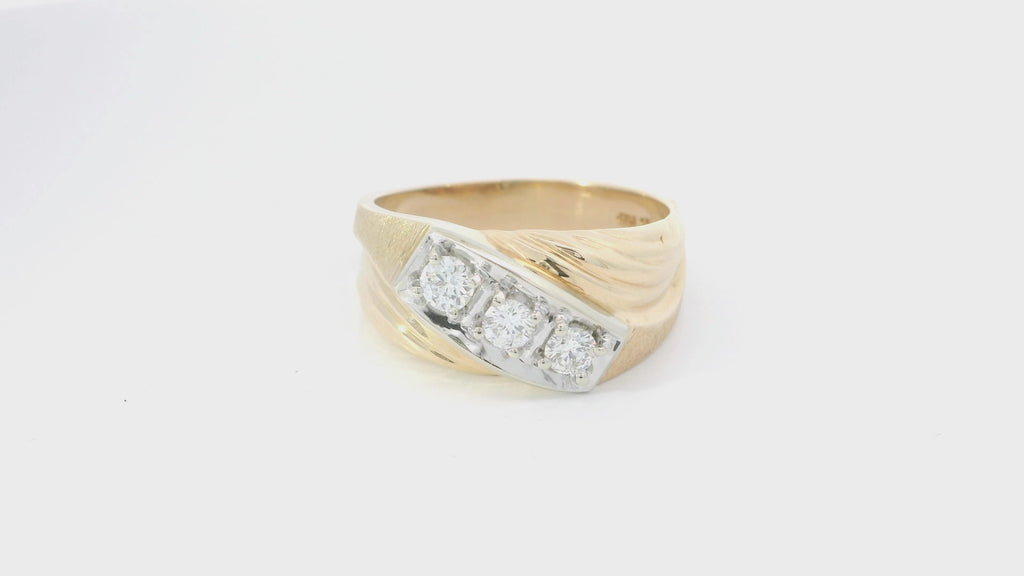 Yellow Gold Ring with Round Brilliant Cut Diamonds